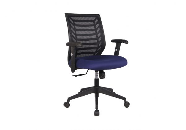 Comfortabele bureaustoel met verstelbare armleuningen. De zithoogte van de bureaustoel is in hoogte verstelbaar van 42 cm tot 52 cm. De bureaustoel heeft een polyester bekleding. Verkrijgbaar in meerdere kleuren.